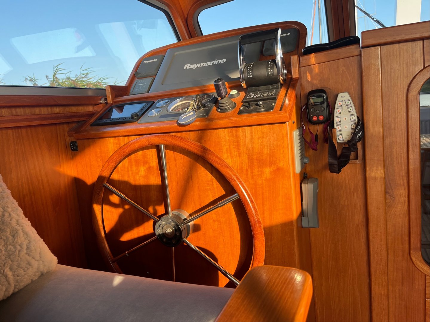 foto: 6 Bruijs Spiegelkotter  Cabrio 1150