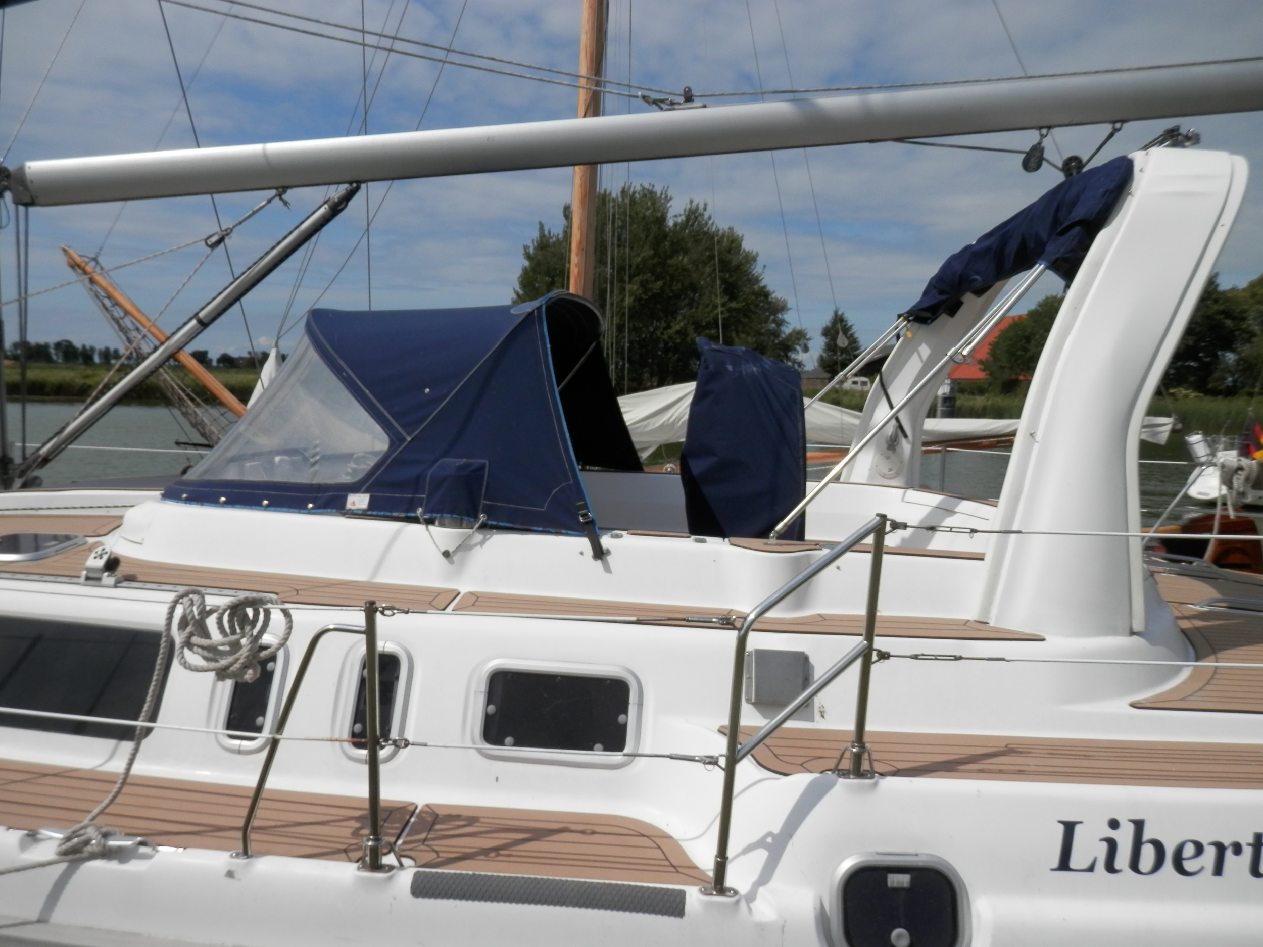 foto: 10 Hunter Passage 450