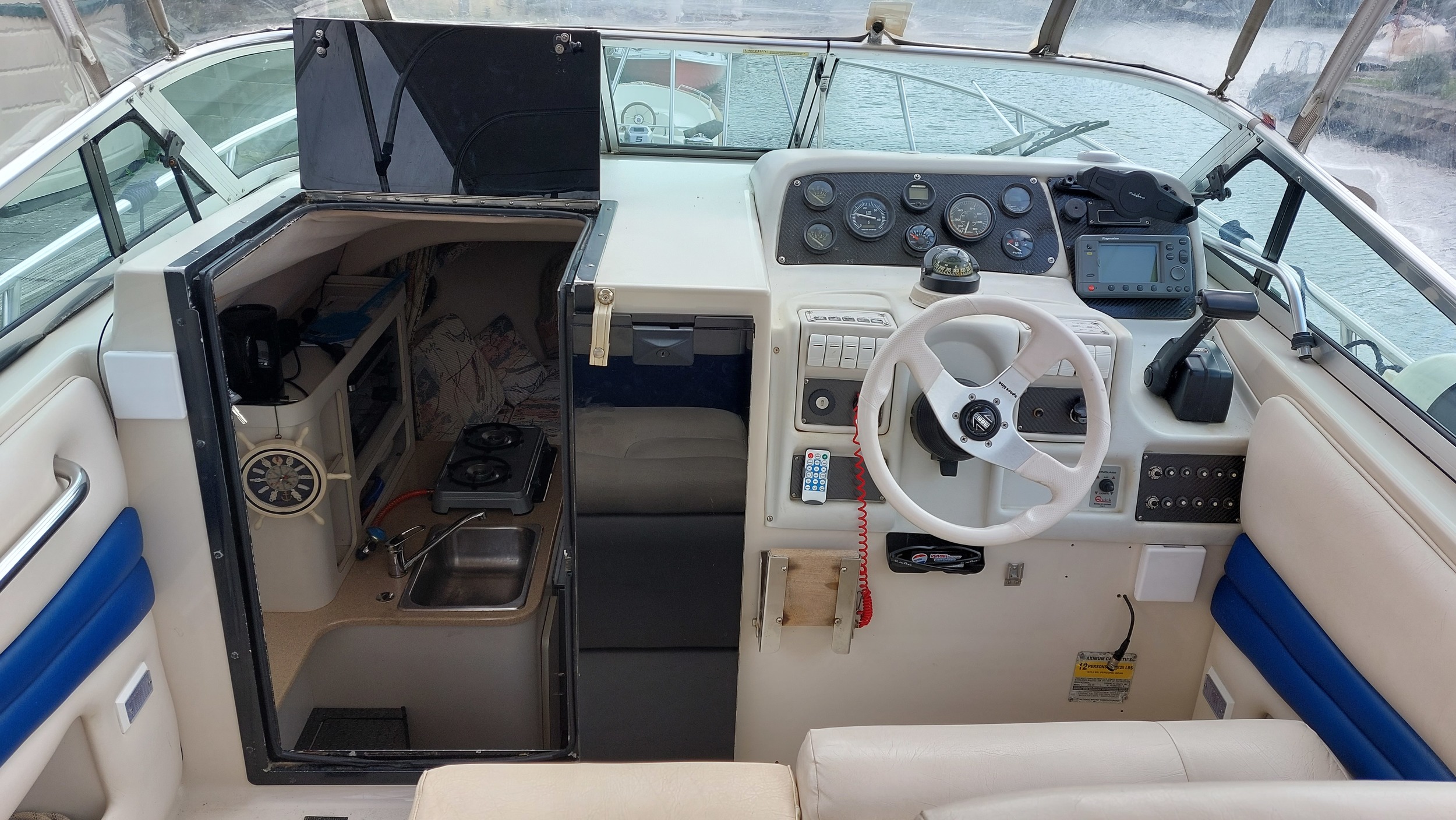 foto: 6 Crownline 250 CR Diesel Speedcruiser