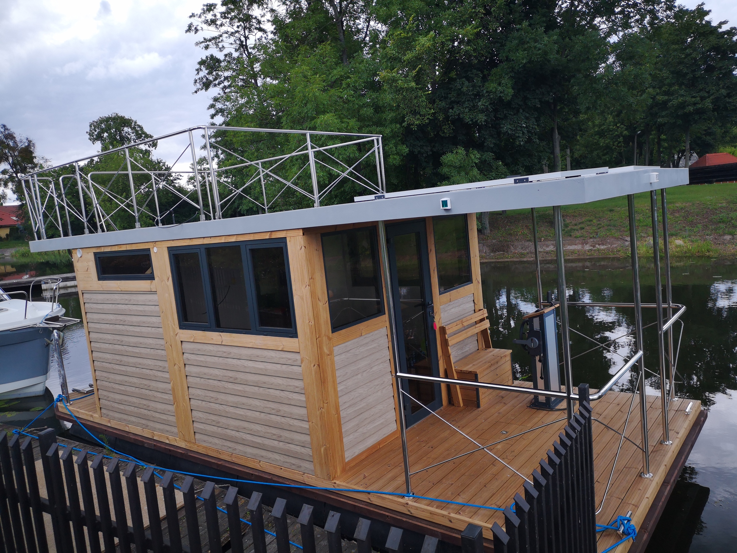 foto: 11 Campi 280 Houseboat