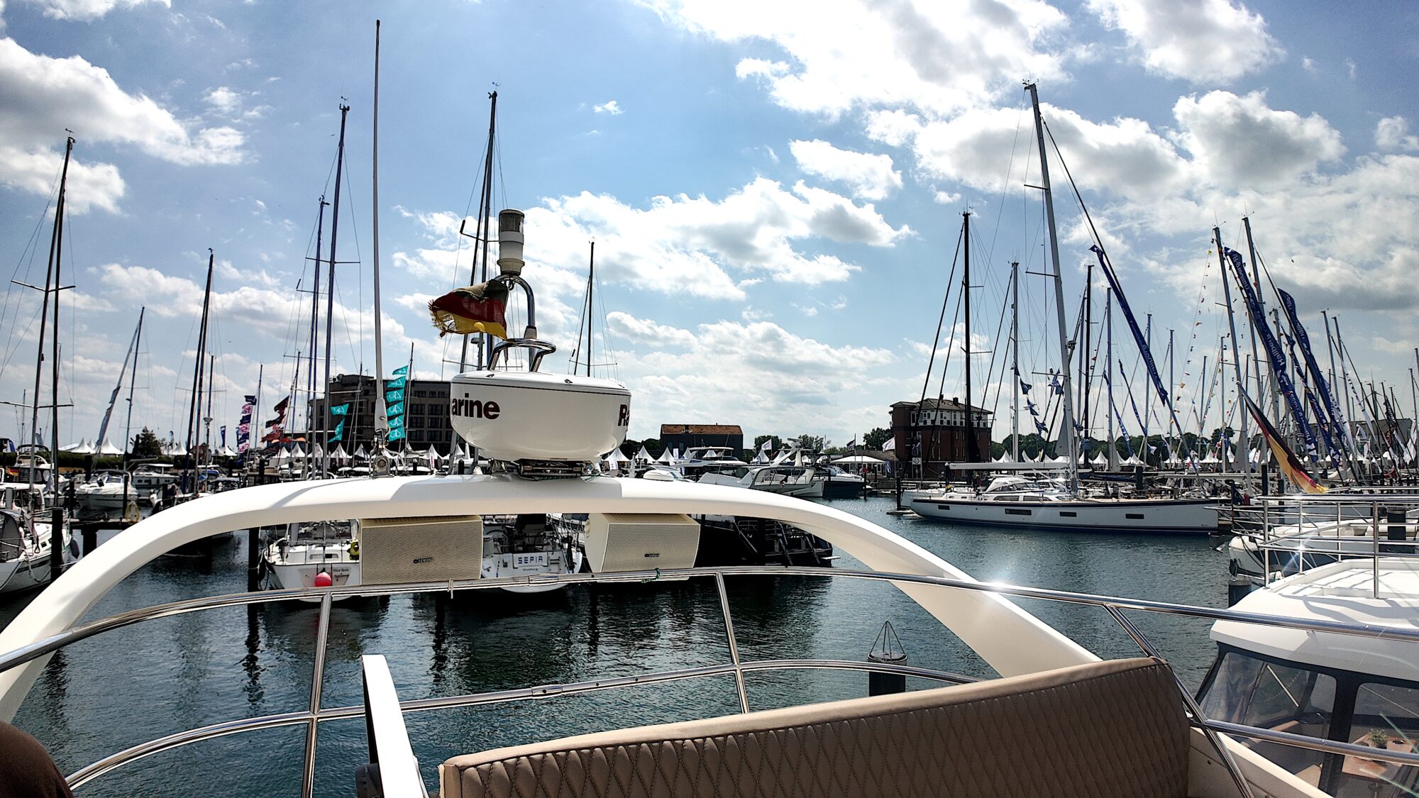 foto: 9 Jeanneau Jeanneau Prestige 42 Flybridge