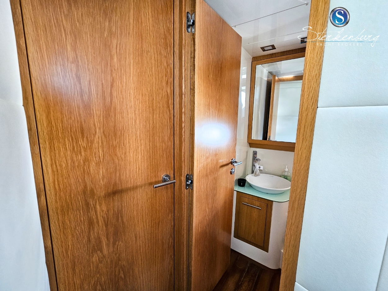foto: 12 Rodman 44 Muse
