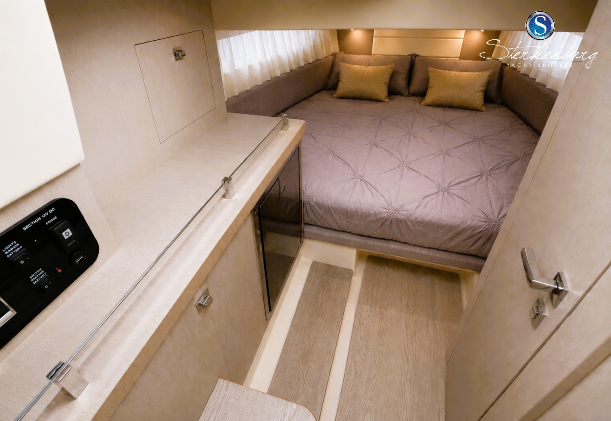 foto: 6 Invictus 280 GT