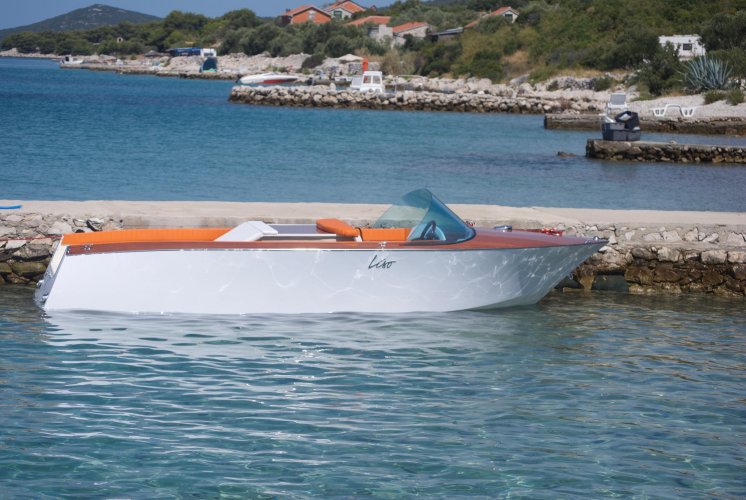 foto: 6 Runabout Liso Barca