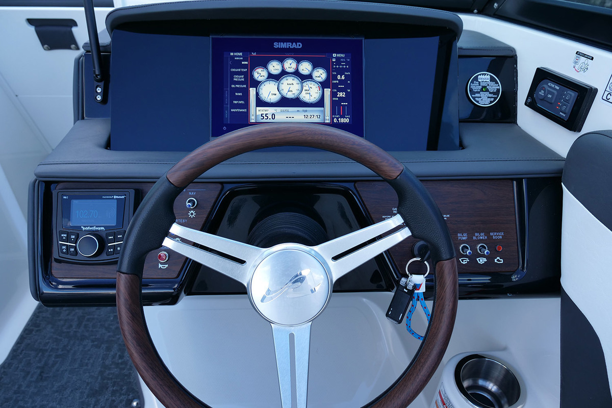 foto: 7 Sea Ray SPX 230