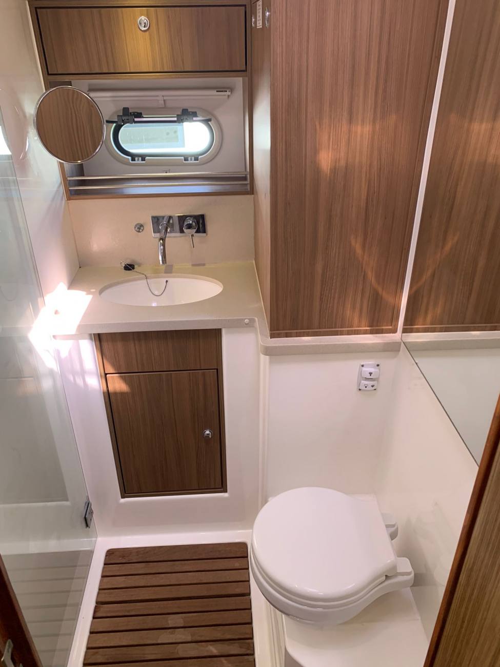 foto: 8 Bavaria 38 HT