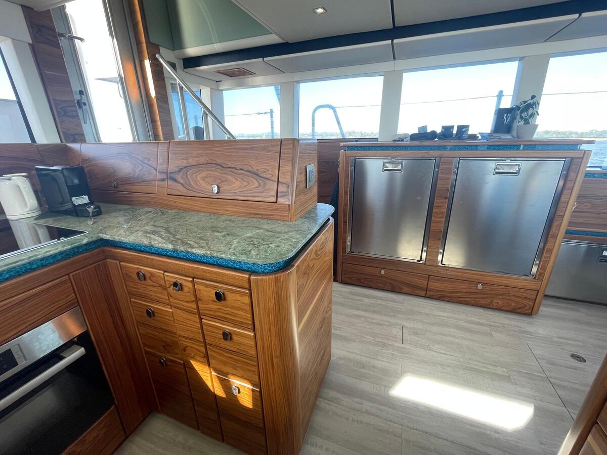 foto: 6 Naval Yachts XPM 78