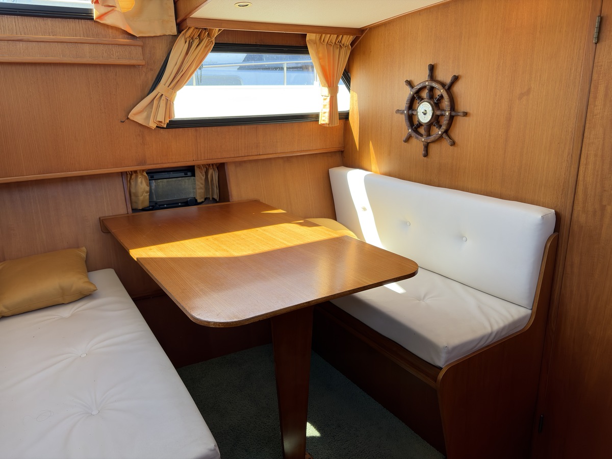 foto: 6 Jacabo 10.25 SL