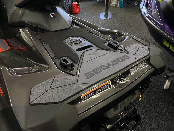 foto: 6 Sea-Doo RXP X-rs 300 W/audio