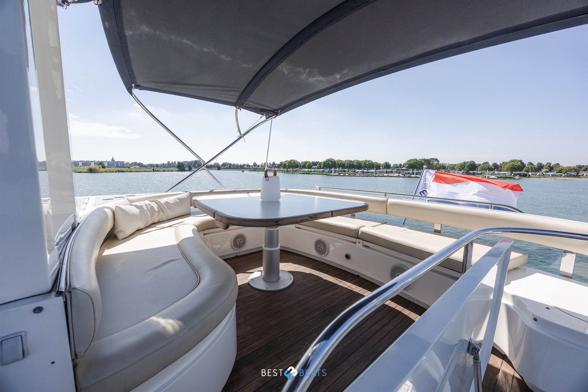 foto: 8 Fairline 58 Squadron