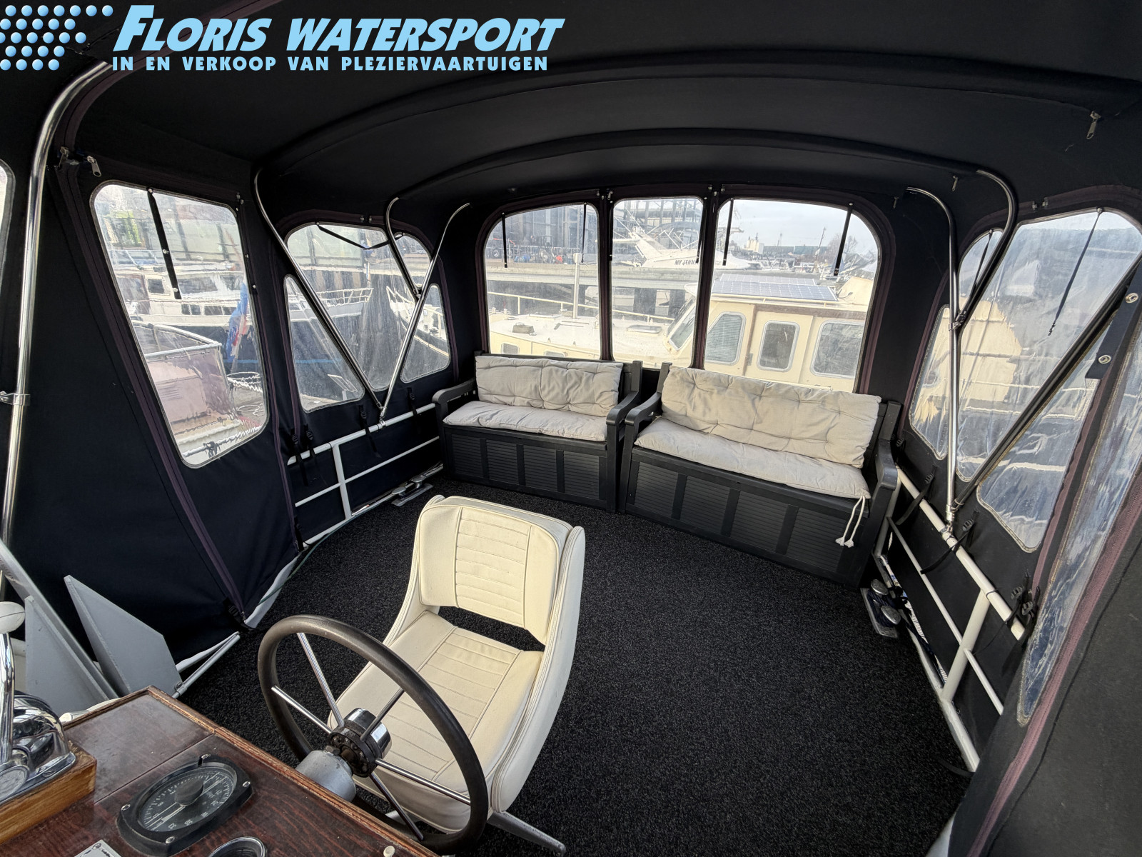 foto: 7 Blauwe Hand kruiser 1350 AK