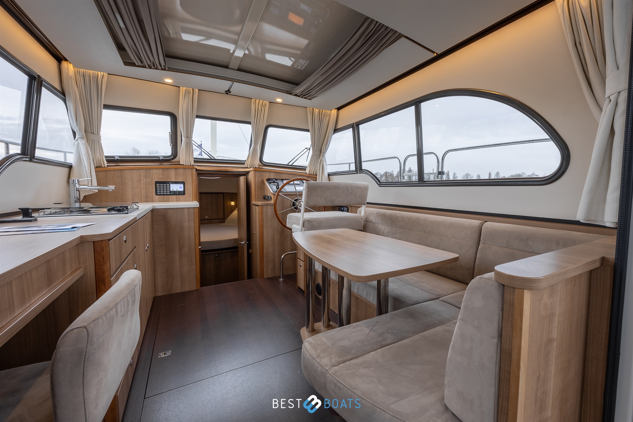 foto: 6 Linssen 30 SL Sedan