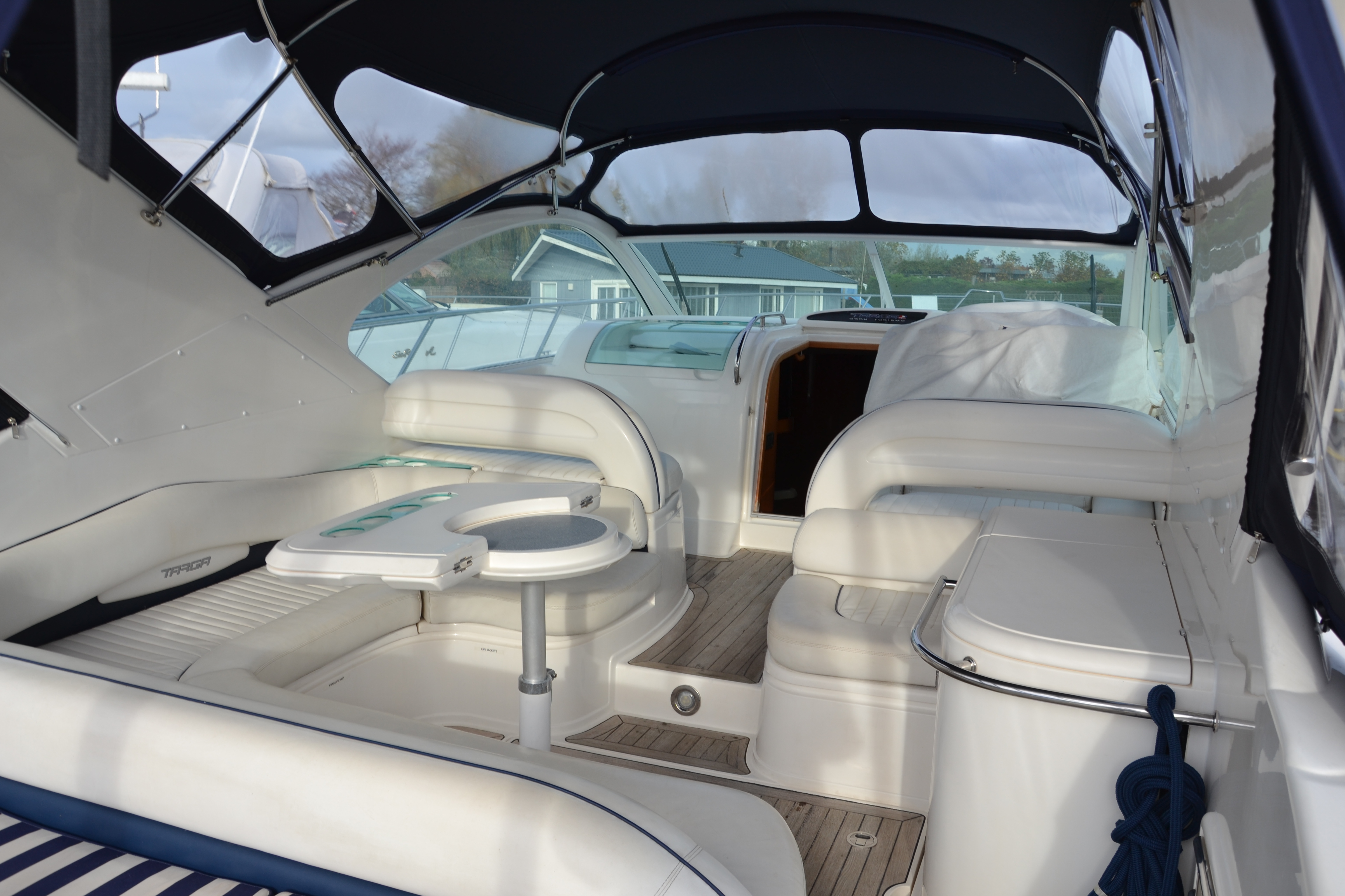 foto: 6 Fairline Targa 48