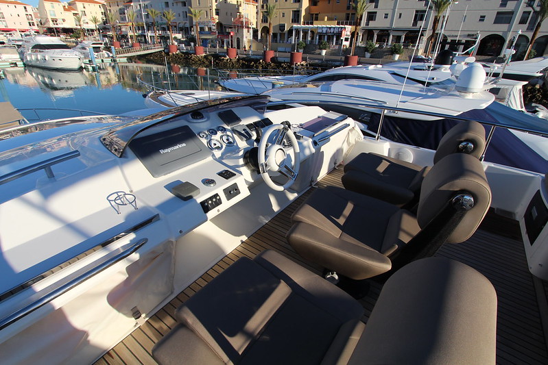 foto: 11 Prestige 620 S