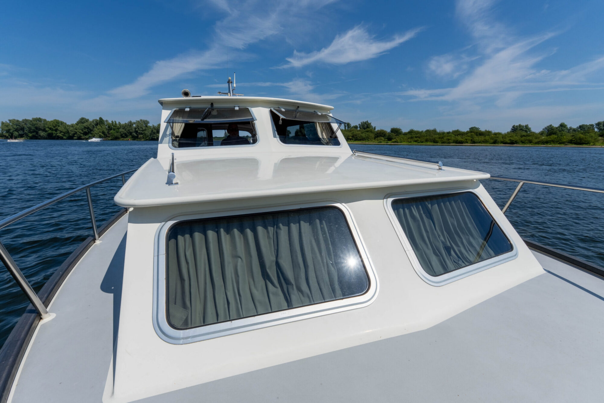 foto: 10 Bege Bege 1000 OK Spiegeldeur