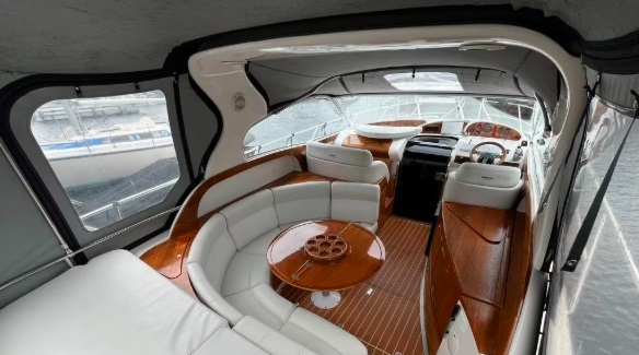 foto: 4 Nidelv   320 Cruiser