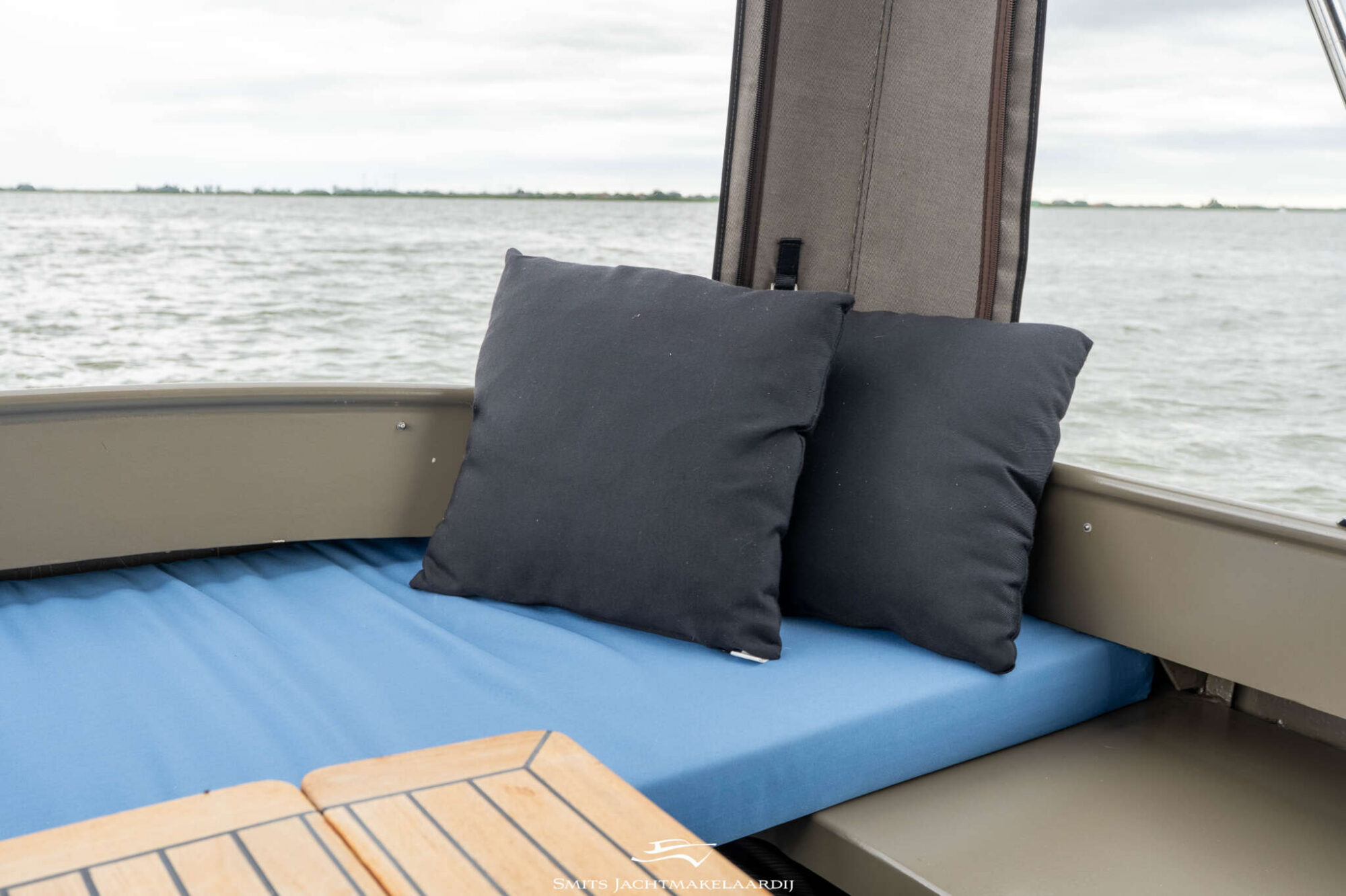 foto: 10 Matez Matez 8.20 OK Cabrio