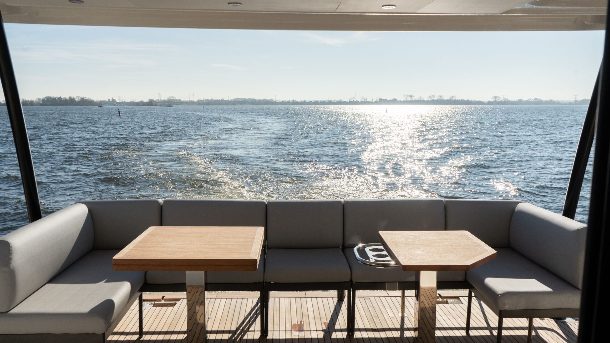 foto: 11 Prestige M48
