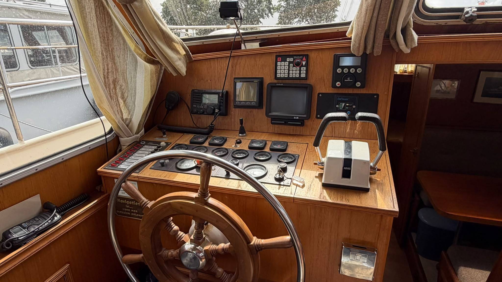 foto: 5 Van Der Valk 1300 Fly Bridge