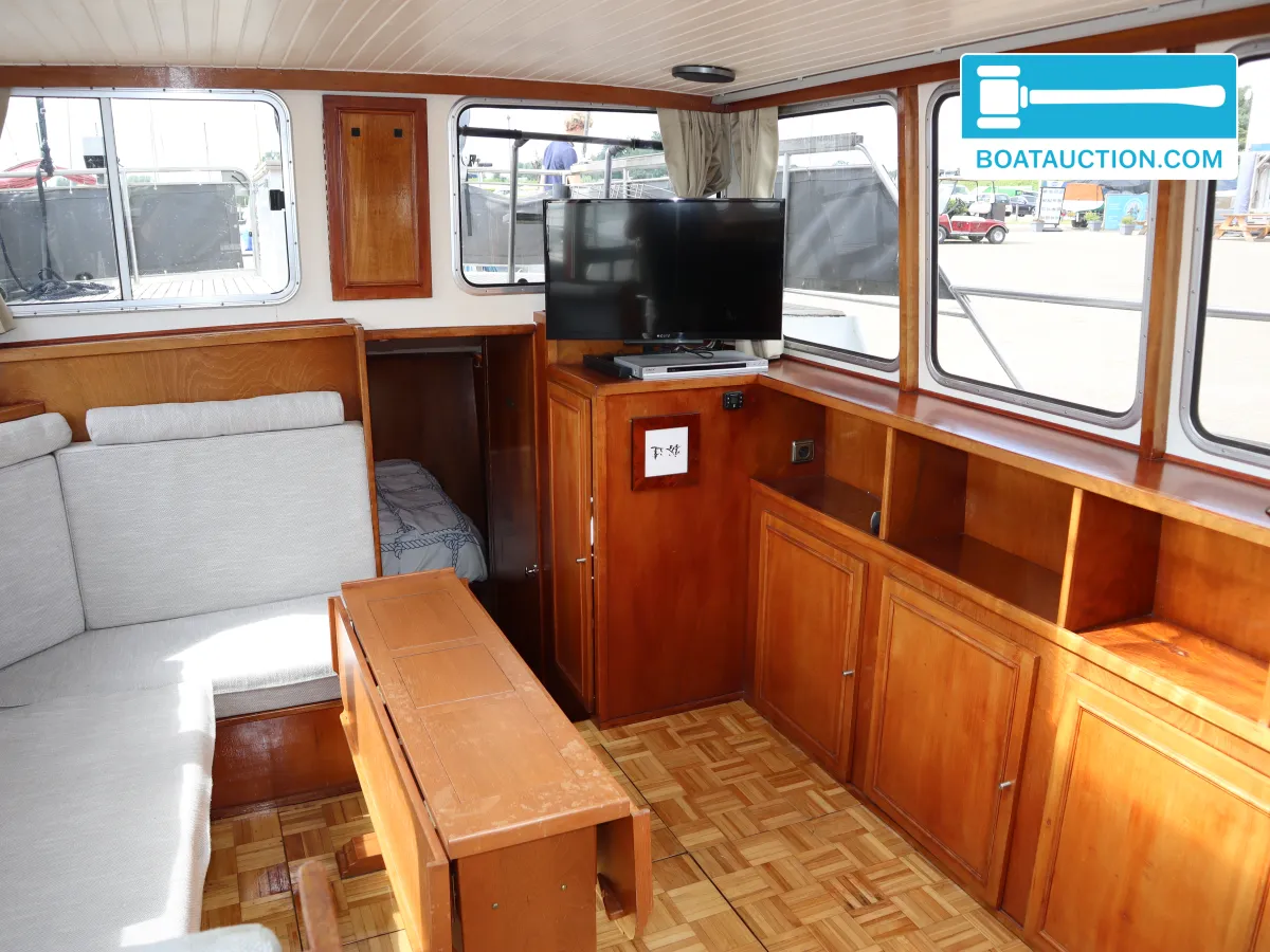 foto: 11 Visserstrawler 1050