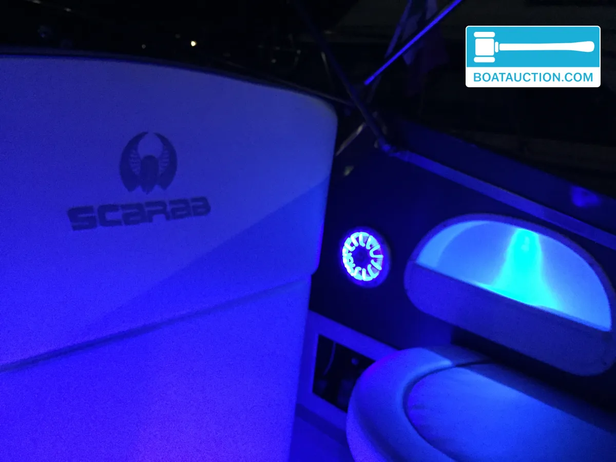 foto: 6 Wellcraft Scarab