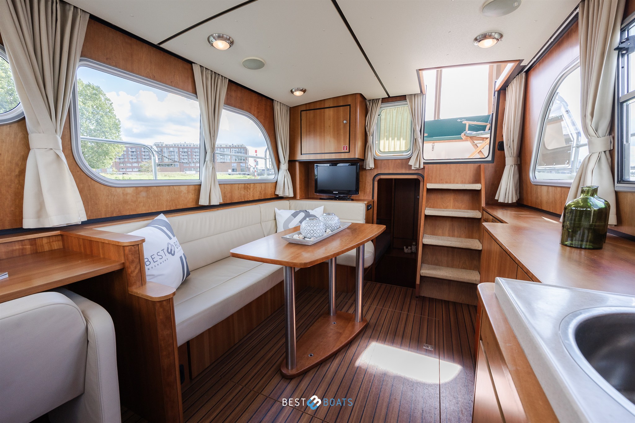 foto: 10 Linssen Grand Sturdy 34.9 AC