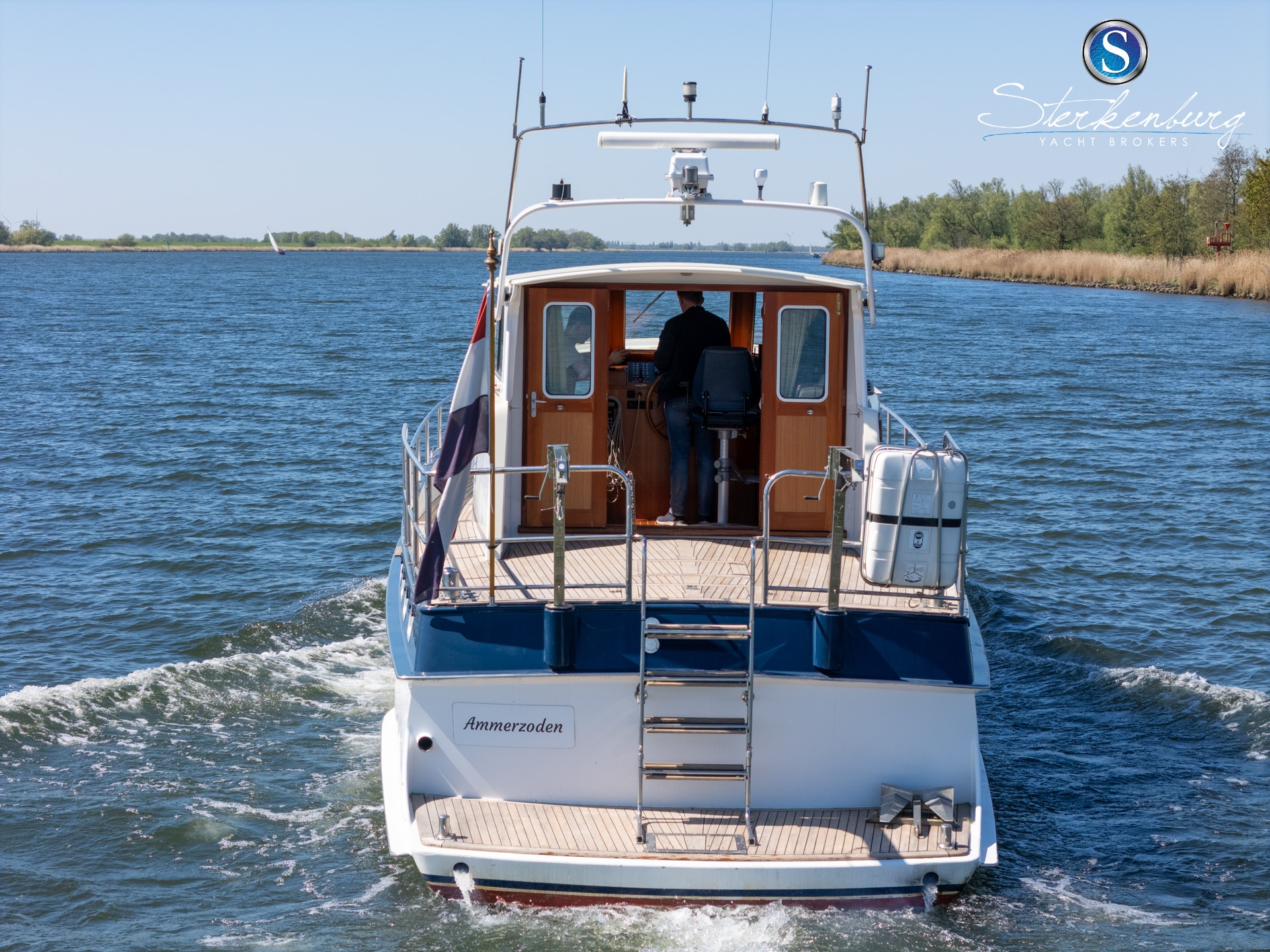 foto: 11 Valk Spiegelkotter 15.50