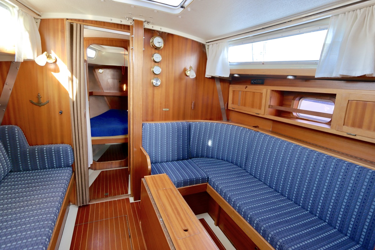 foto: 7 LM 32 Motorsailor