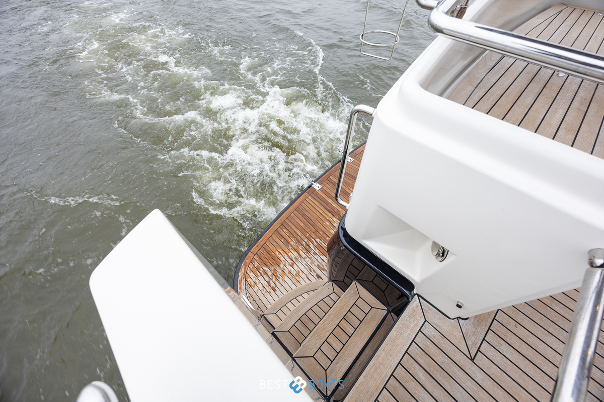 foto: 11 Linssen Grand Sturdy 410 AC Variotop