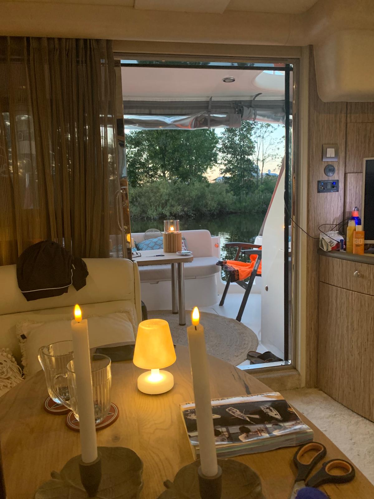 foto: 4 Princess  440 Fly