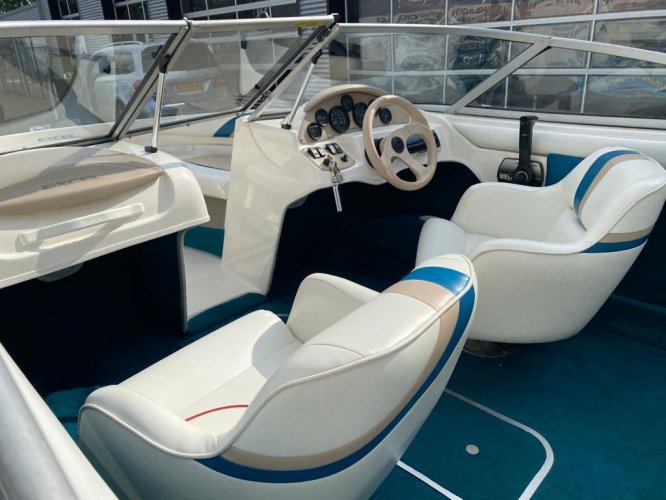 foto: 5 Wellcraft Excel 175 SSX