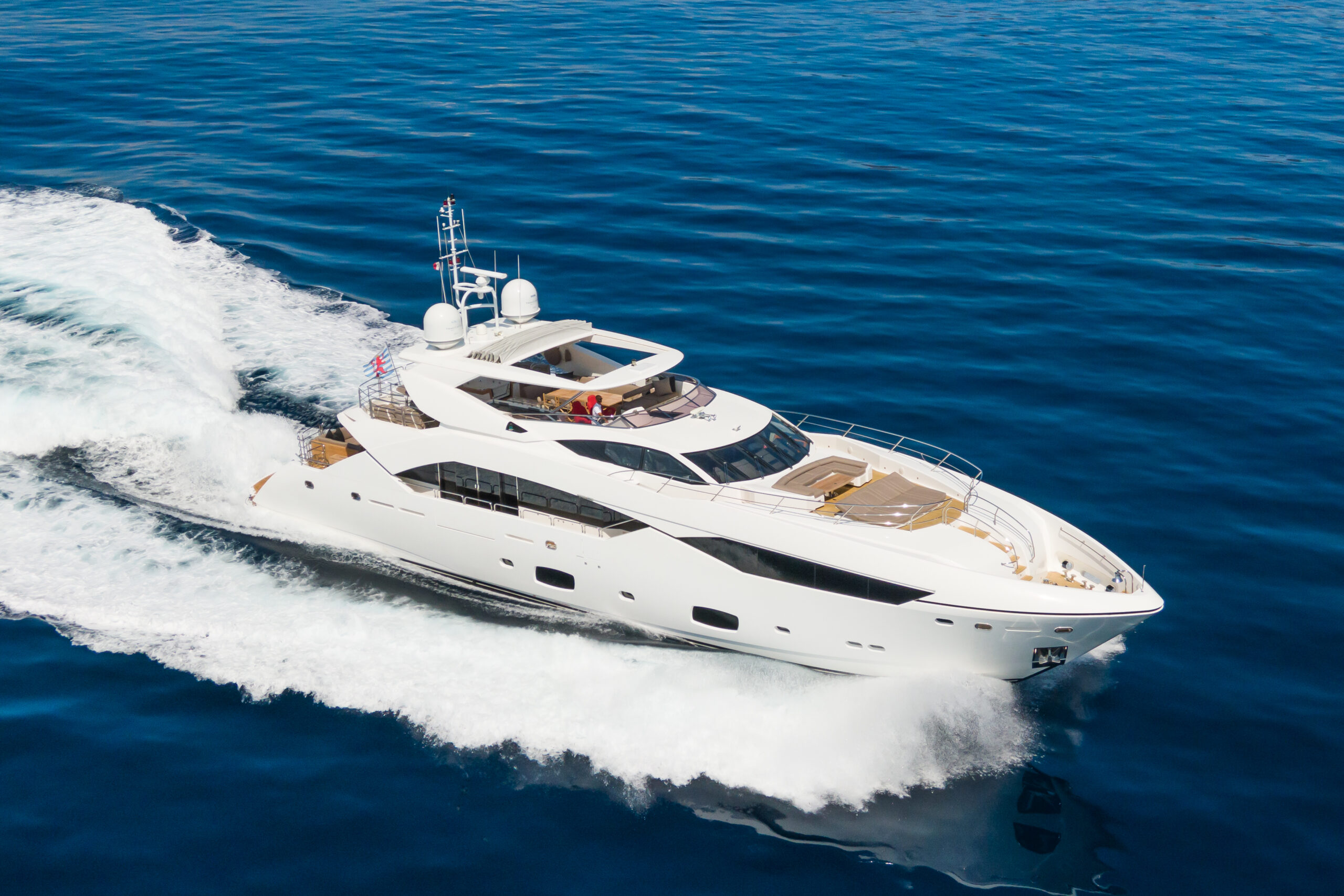 foto: 4 Sunseeker 115 Sport Yacht