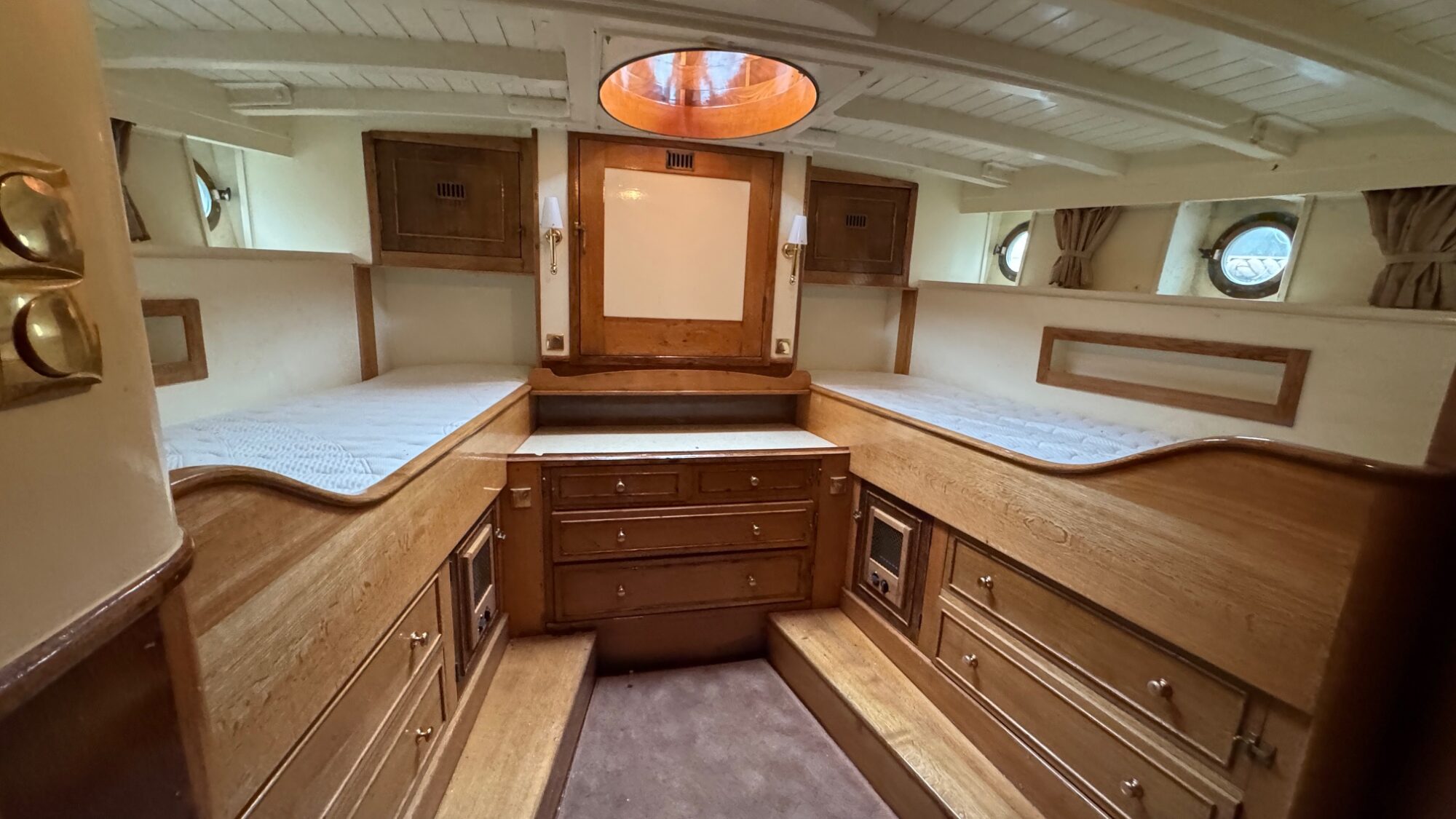 foto: 13 Silver Silver Rondspantkotter 19.44 VS