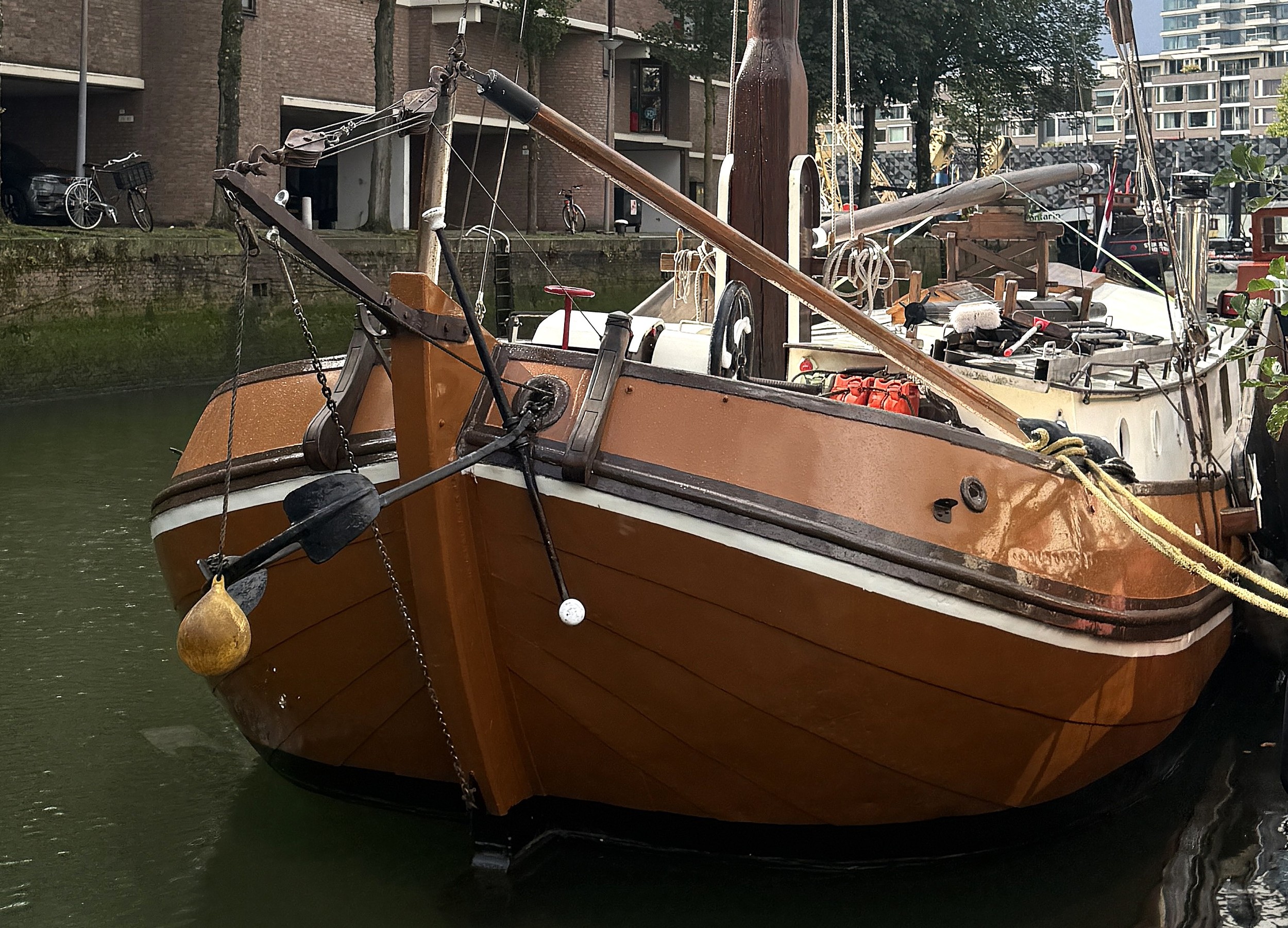 foto: 6 Tjalk Varend Woonschip