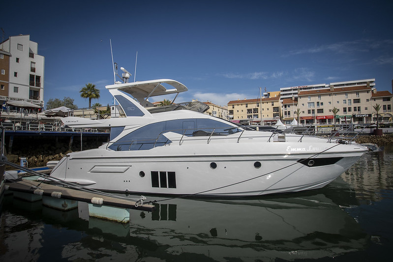 foto: 8 Azimut 50 Fly