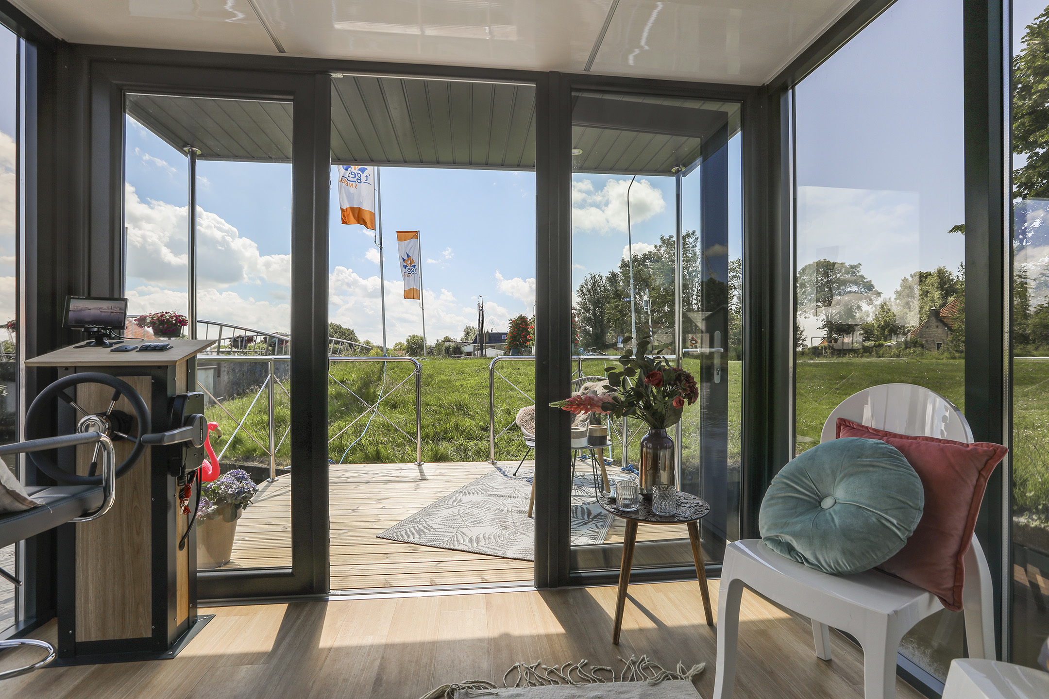 foto: 10 Campi 300 Houseboat