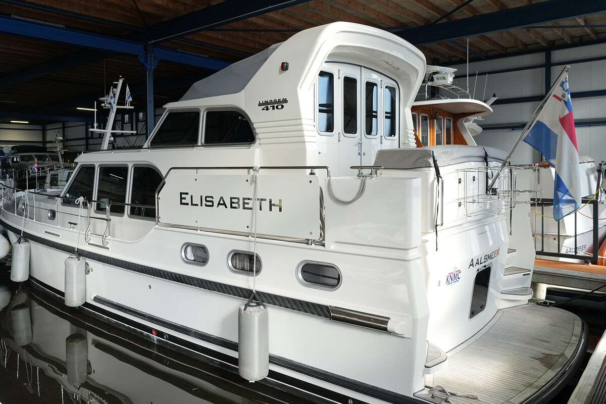 foto: 14 Linssen Grand Sturdy 410 AC Variotop met stabilisator
