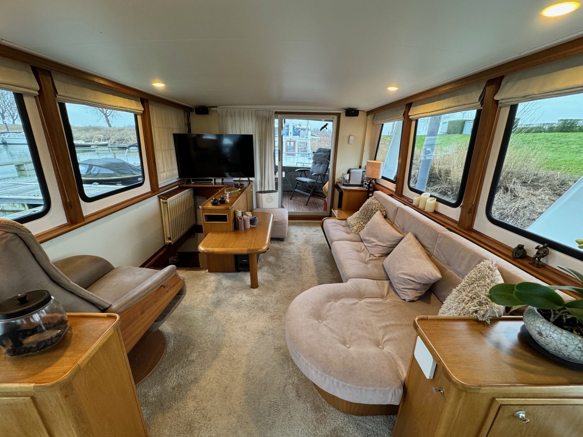 foto: 9 Jacabo Trawler 1450