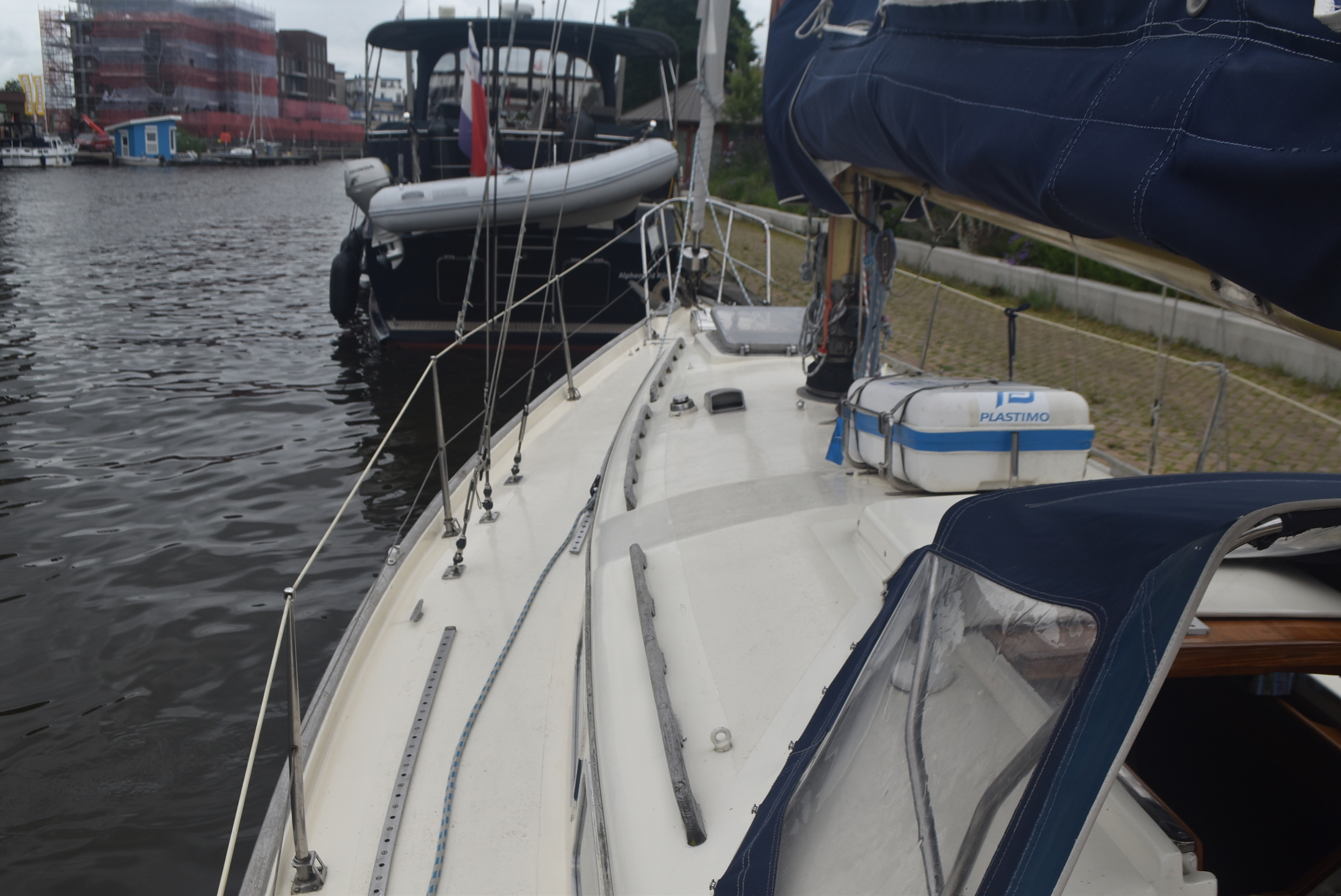 foto: 13 Frans Maas Raider 35