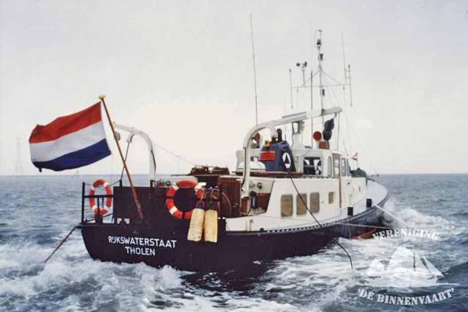 foto: 8 Varend Woonschip ex RWS vlet 14.78