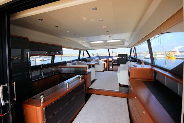 foto: 5 Prestige 590