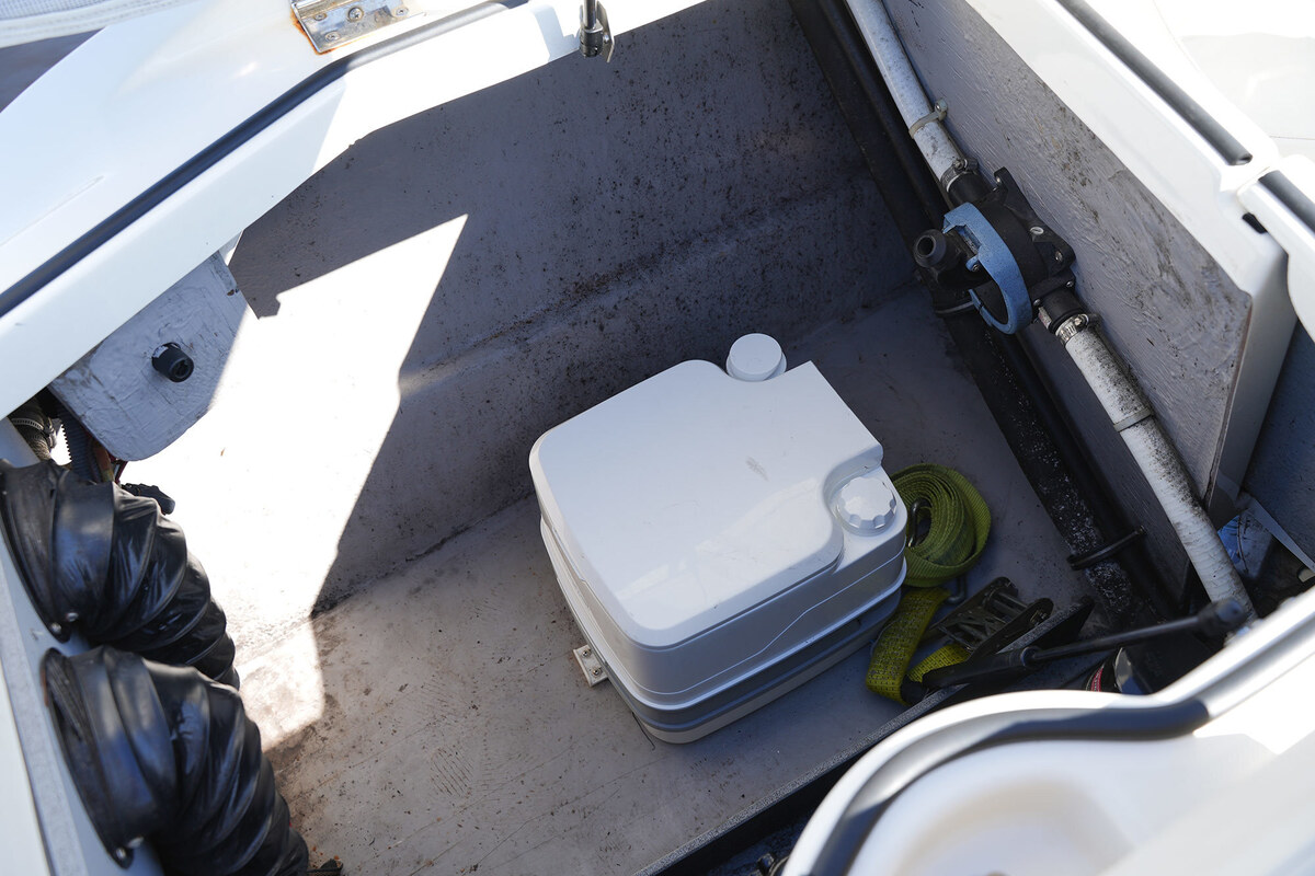 foto: 6 Bayliner 225