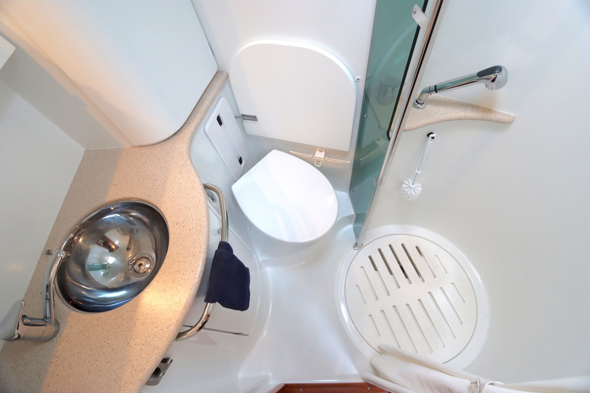 foto: 5 Jeanneau  Sun Odyssey 49 DS