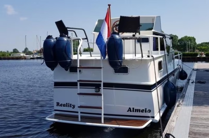 foto: 5   Target 10.5 motorkruiser