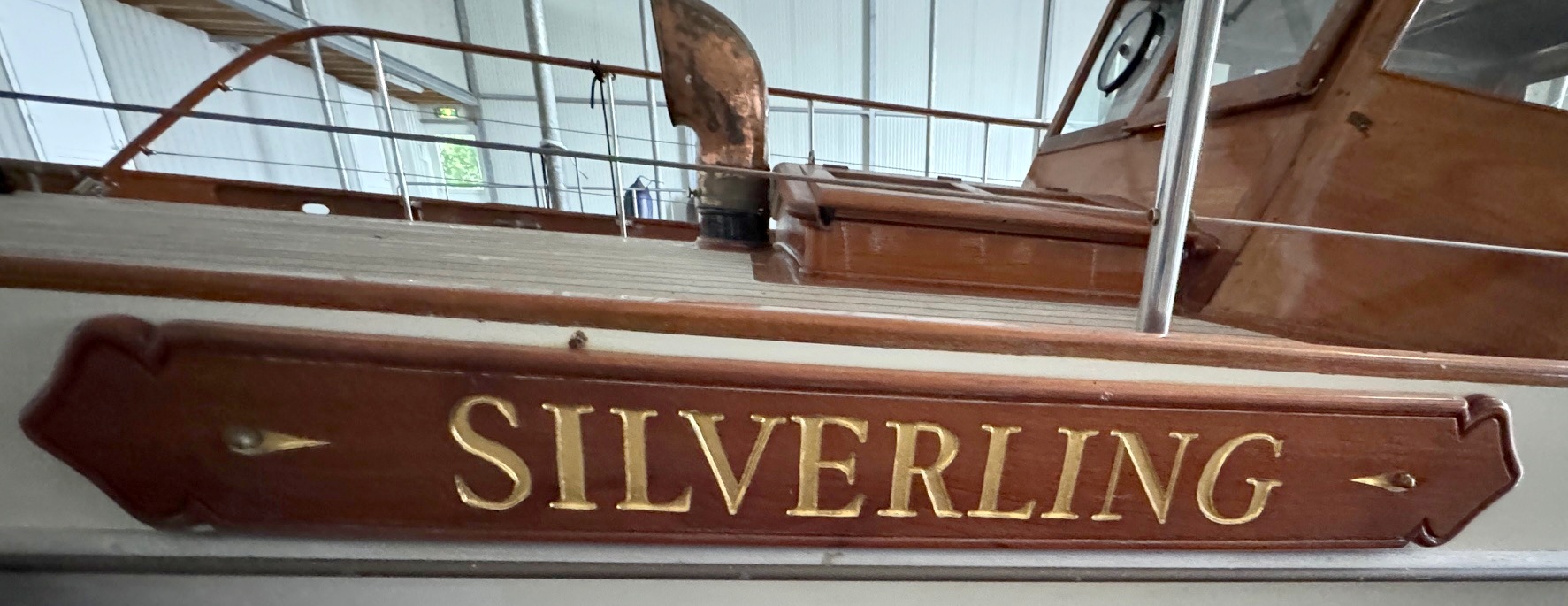 foto: 15 Silver Silver Rondspantkotter 19.44 VS