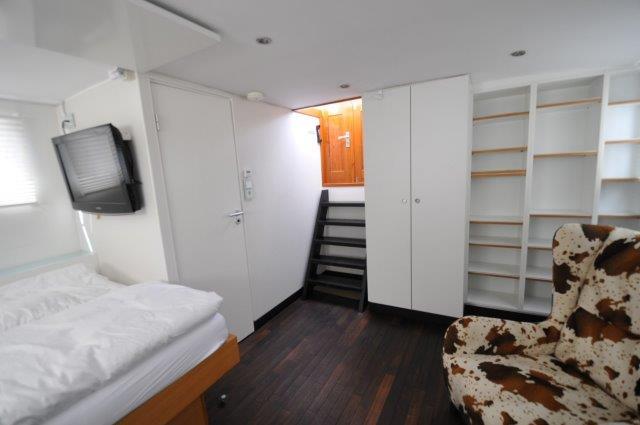 foto: 27 Motorschip 25.00