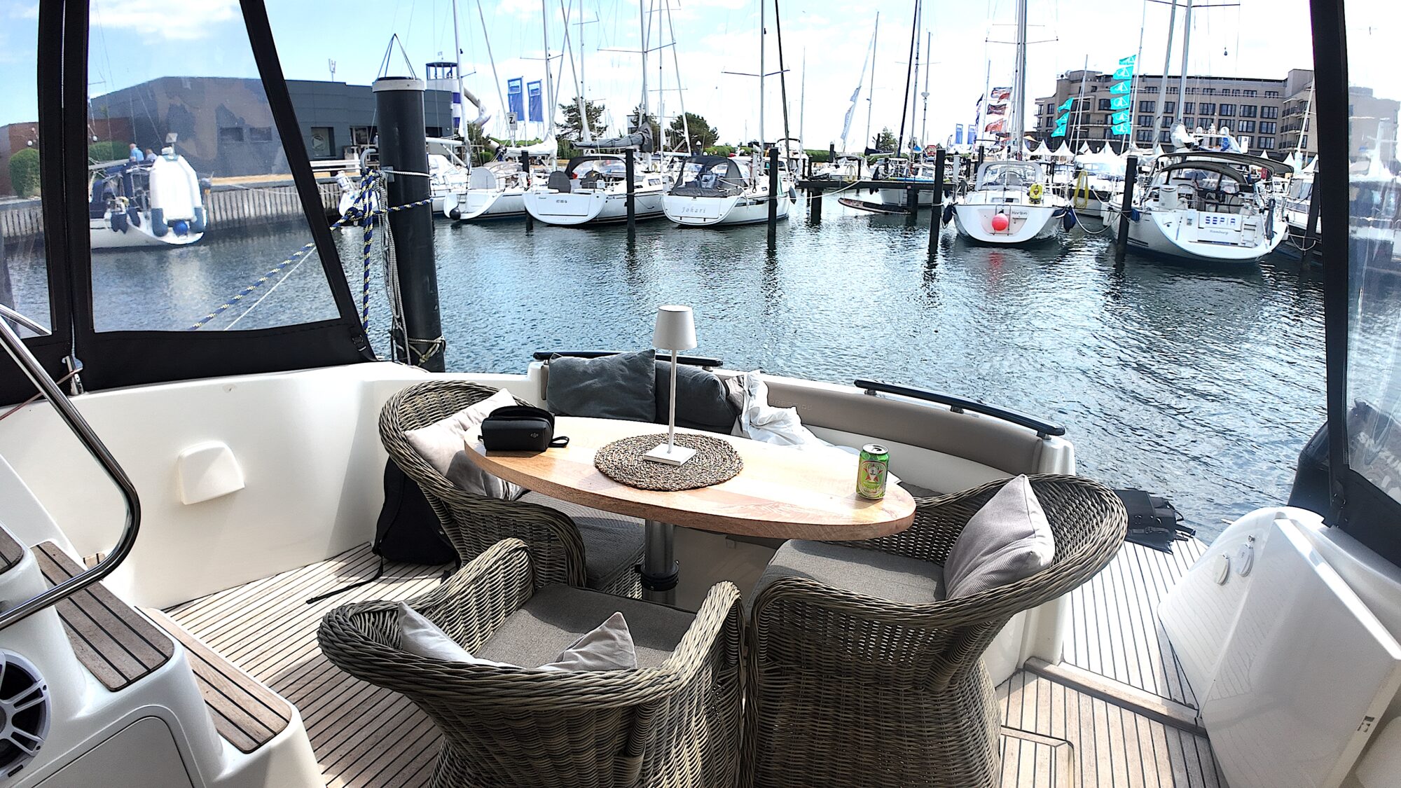 foto: 6 Jeanneau Jeanneau Prestige 42 Flybridge