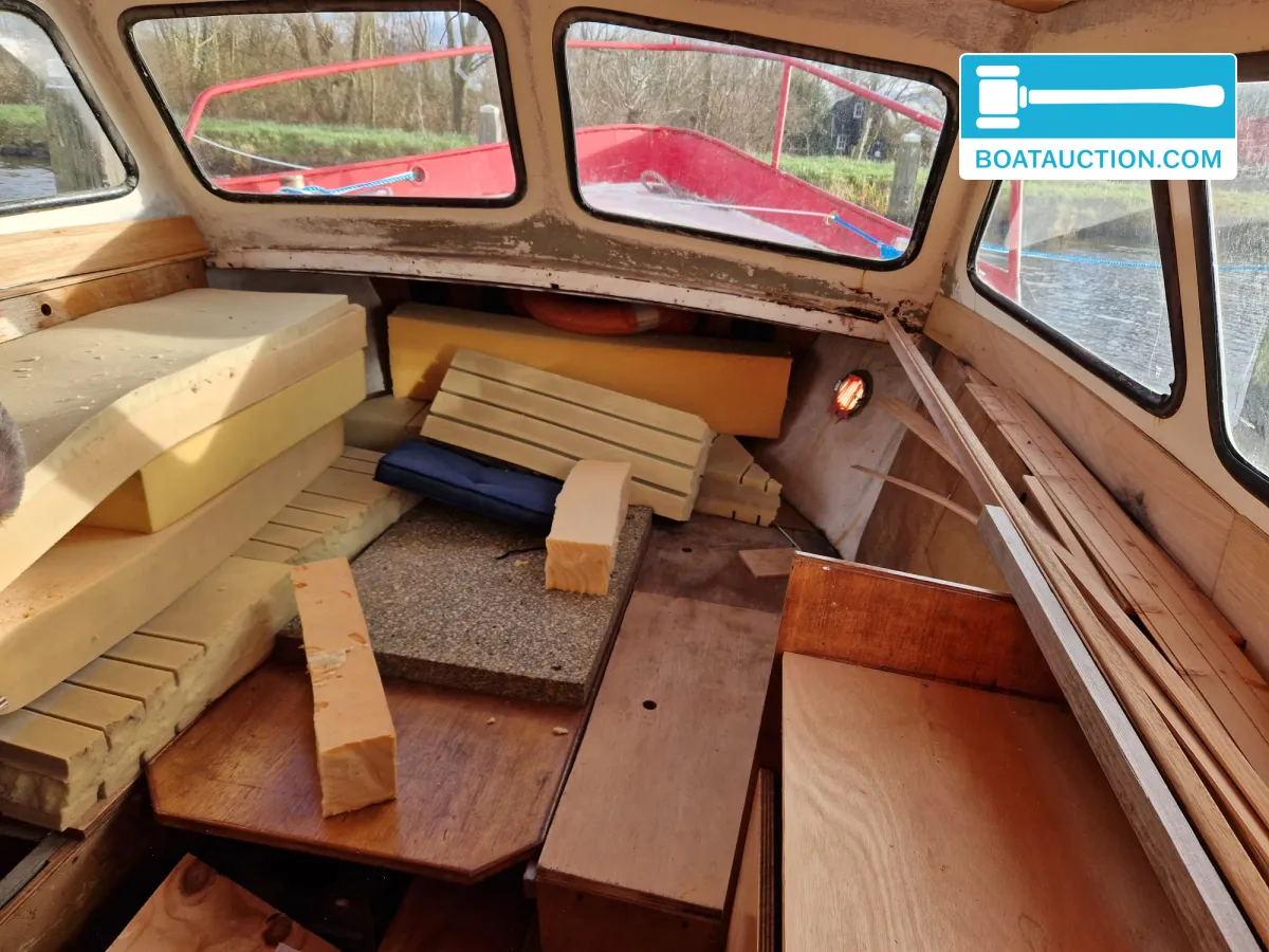 foto: 6 Motorboot 850