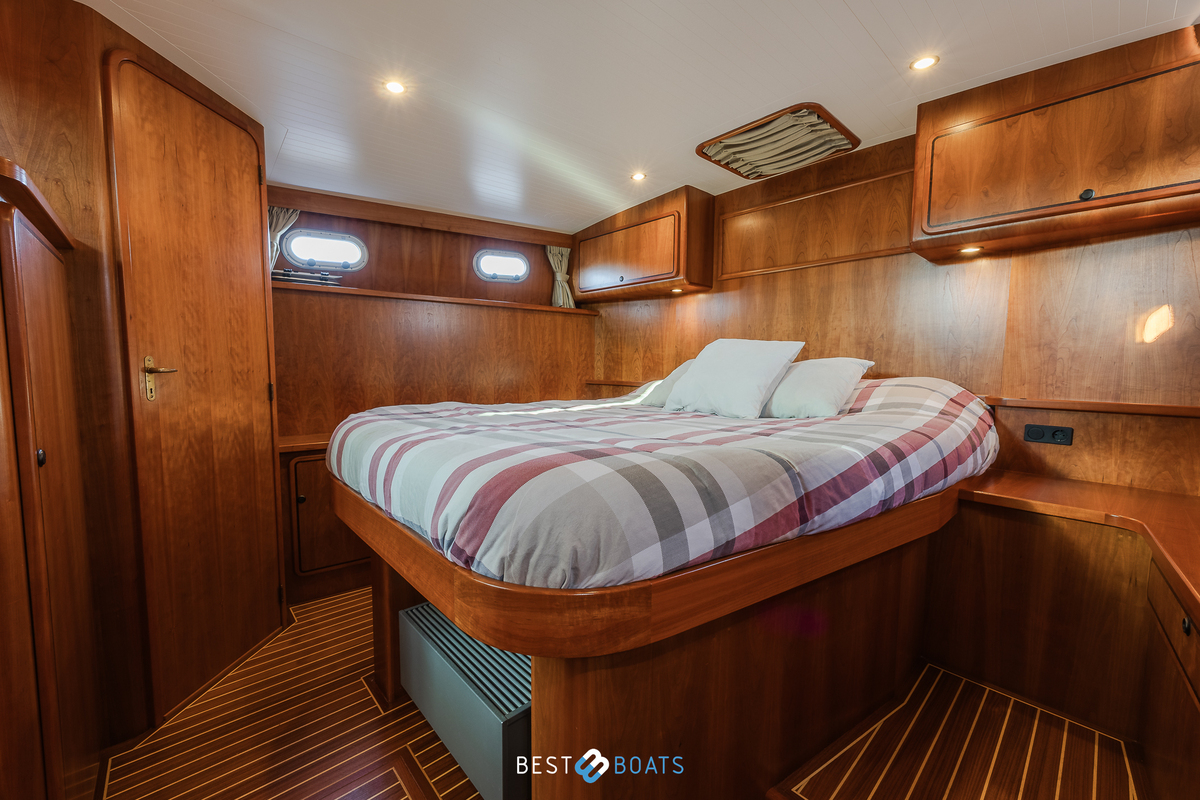 foto: 15 Linssen Grand Sturdy 410 AC Gold