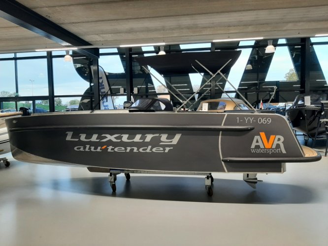 Luxury Alu Tender 65